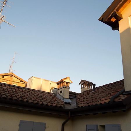 모데나 Casa Viola, Deliziosa Mansarda In Centro Storico 아파트 외부 사진