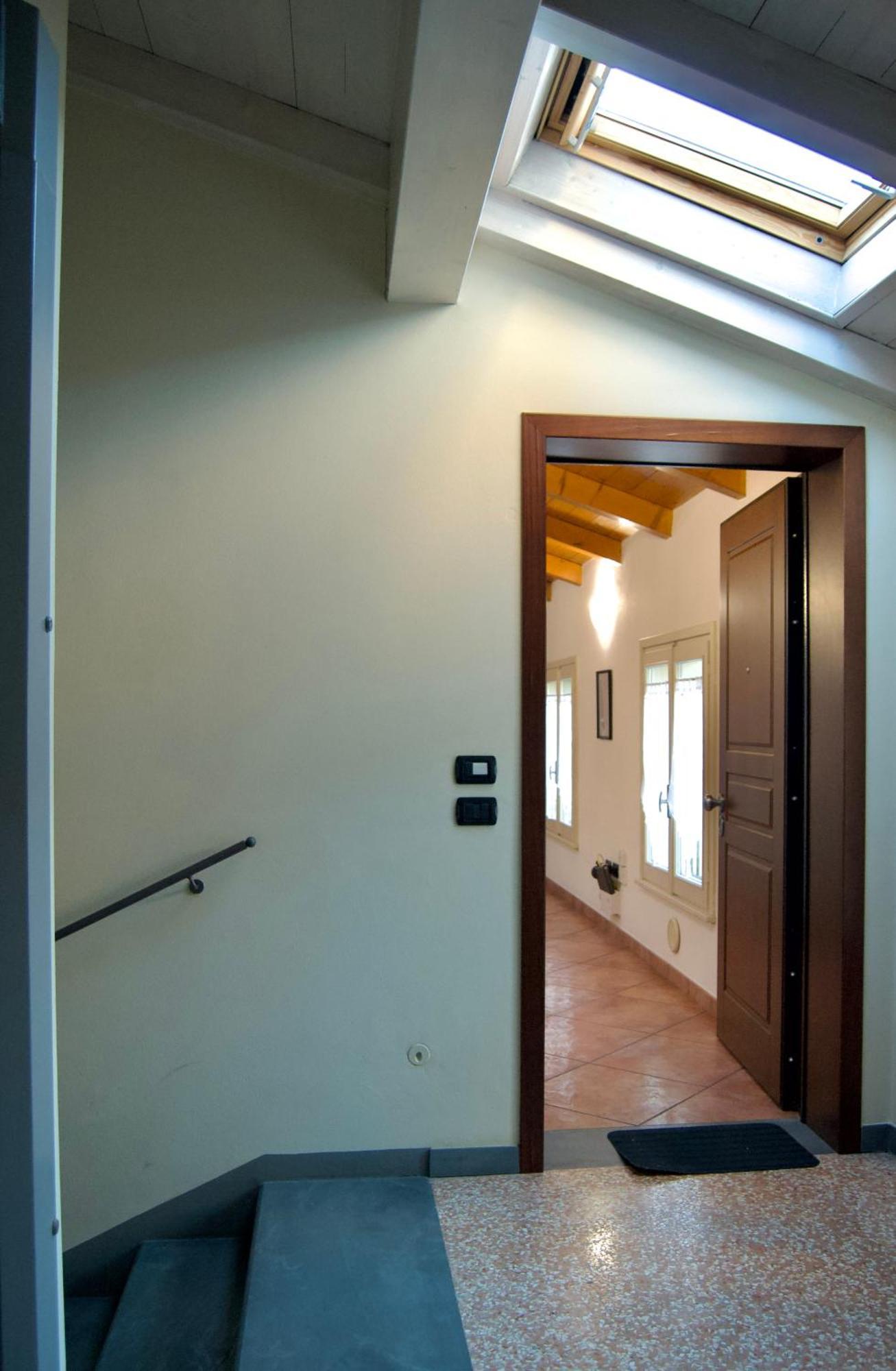 모데나 Casa Viola, Deliziosa Mansarda In Centro Storico 아파트 외부 사진