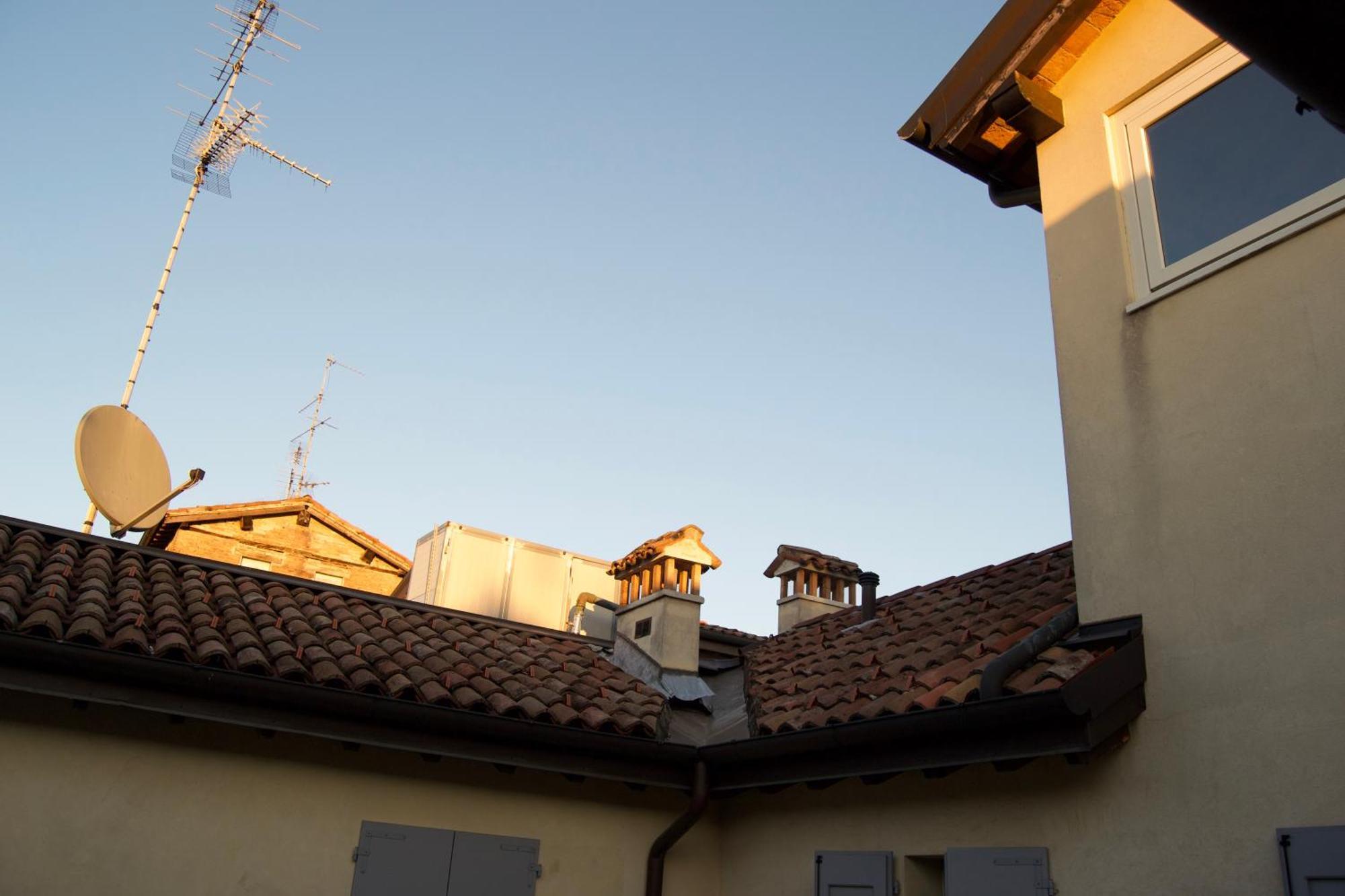 모데나 Casa Viola, Deliziosa Mansarda In Centro Storico 아파트 외부 사진