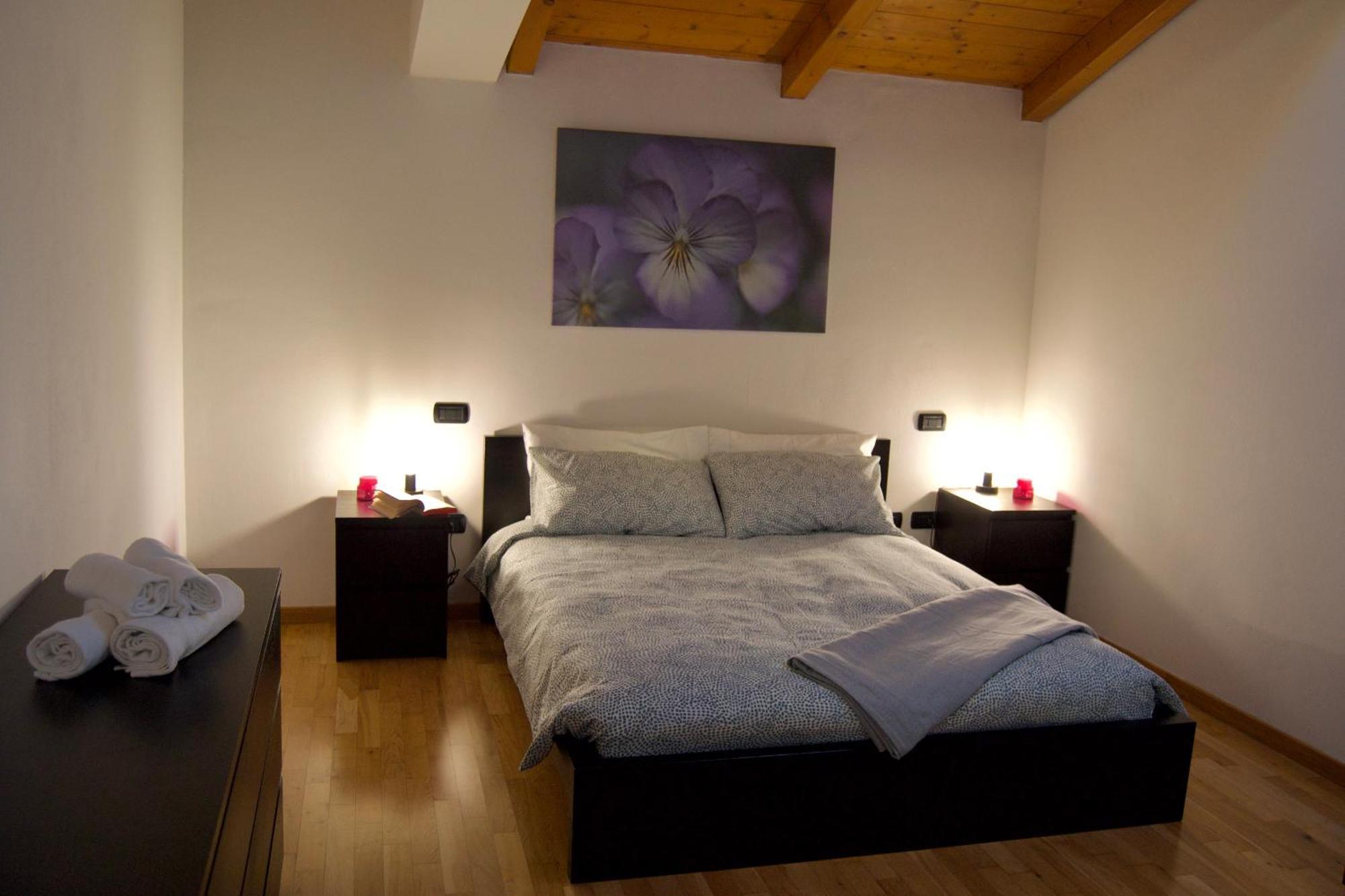 모데나 Casa Viola, Deliziosa Mansarda In Centro Storico 아파트 외부 사진